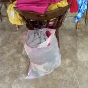 Selling a bag full of womens xl clothes